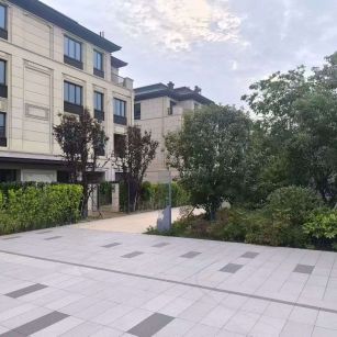 金华 芝麻白与芝麻白搭配铺装，尺寸1200*600