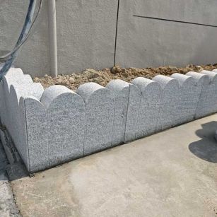 金华 芝麻白花岗岩花边石铺装效果图