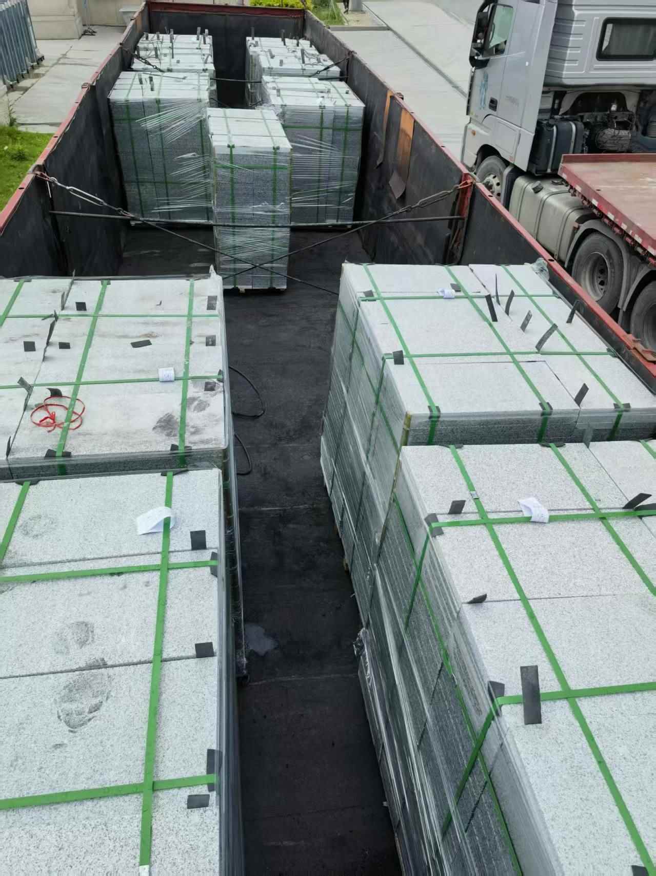 金华 芝麻白3公分火烧成品-发货