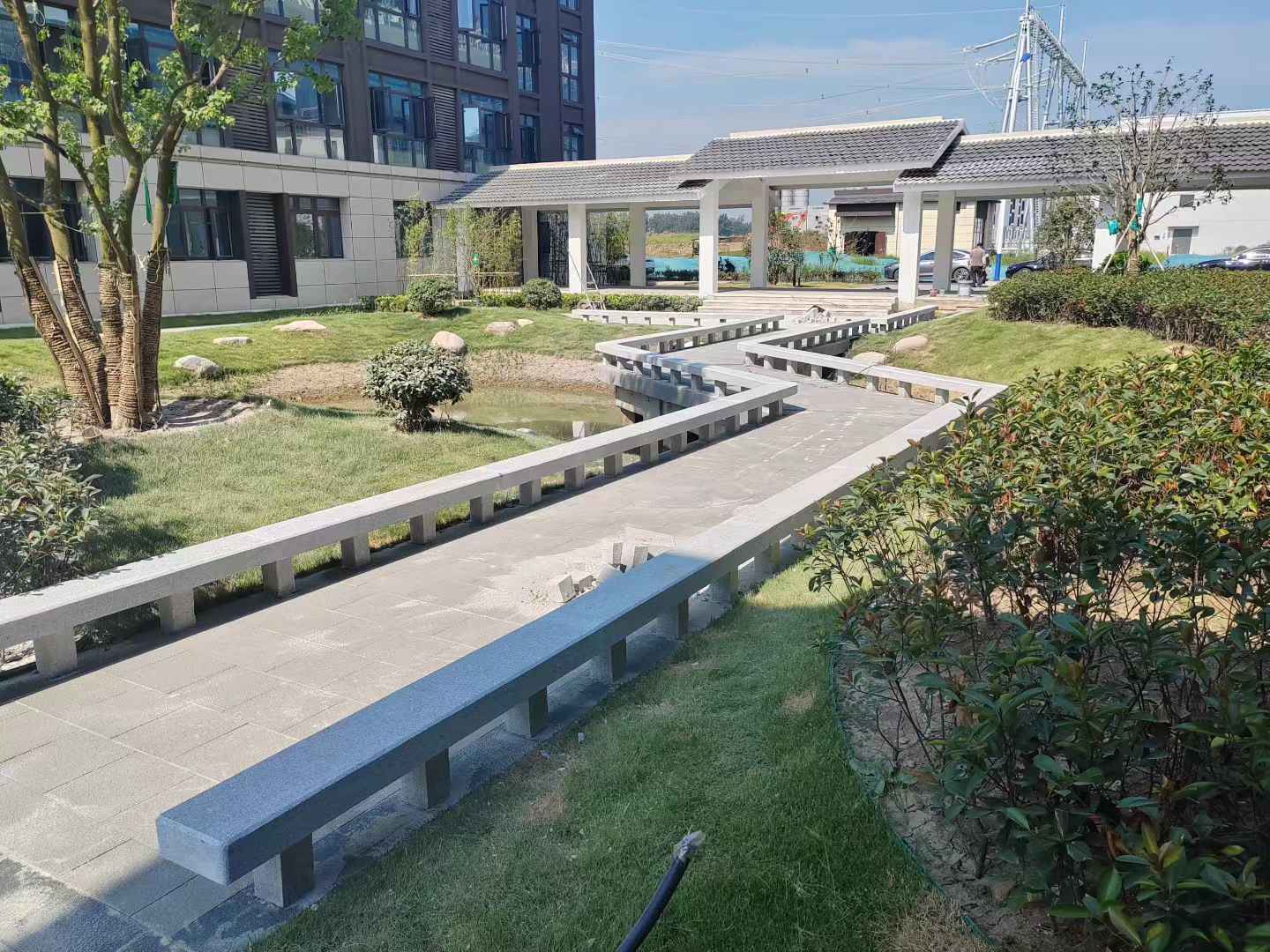 金华 芝麻灰小区坐凳&栏杆安装效果