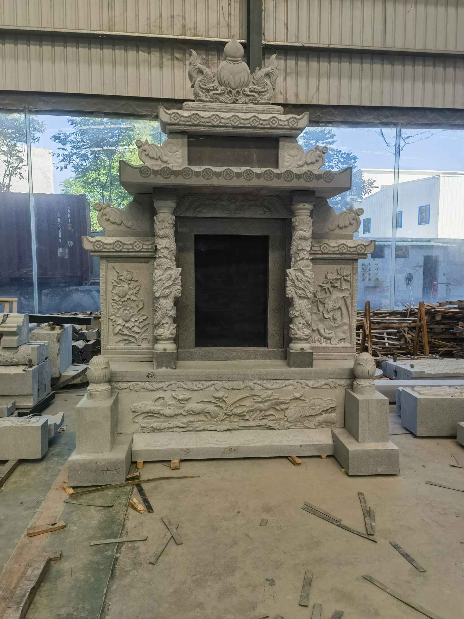 金华 芝麻灰高档墓碑、土墓，一套也支持定做