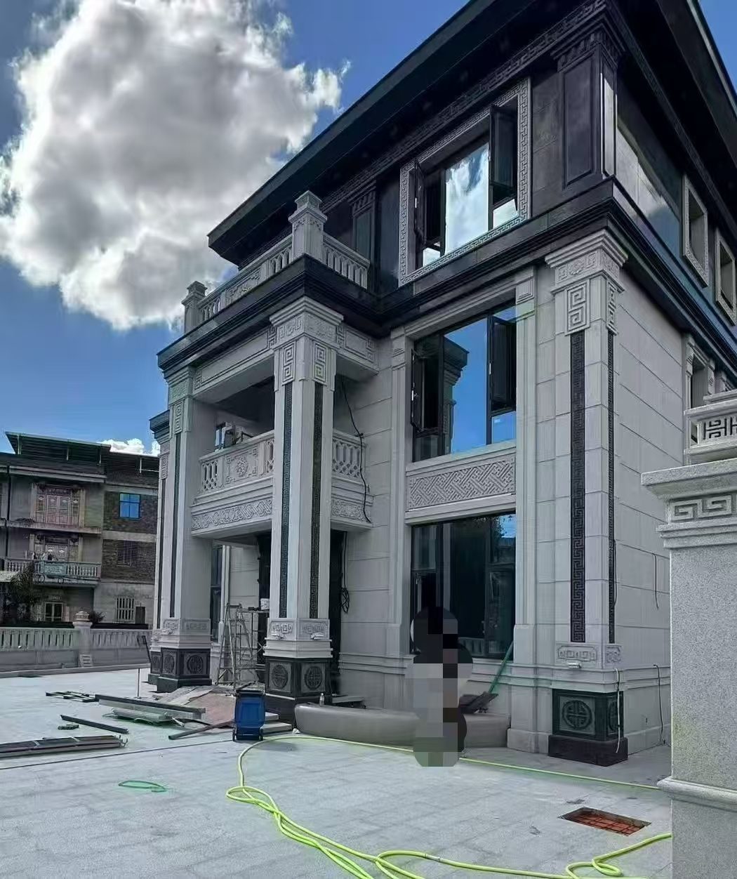 金华 别墅干挂，芝麻白与芝麻黑完美配合