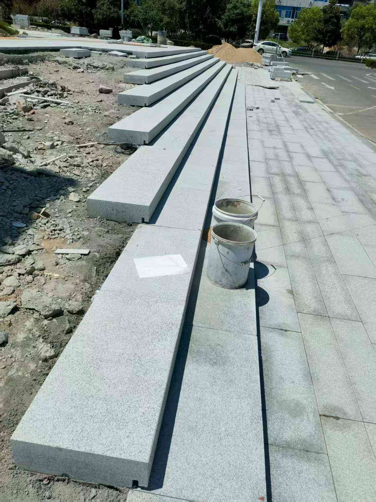 金华 芝麻白整石台阶，施工现场